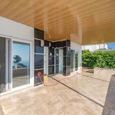 Vilă With Pool With View Of Alanya